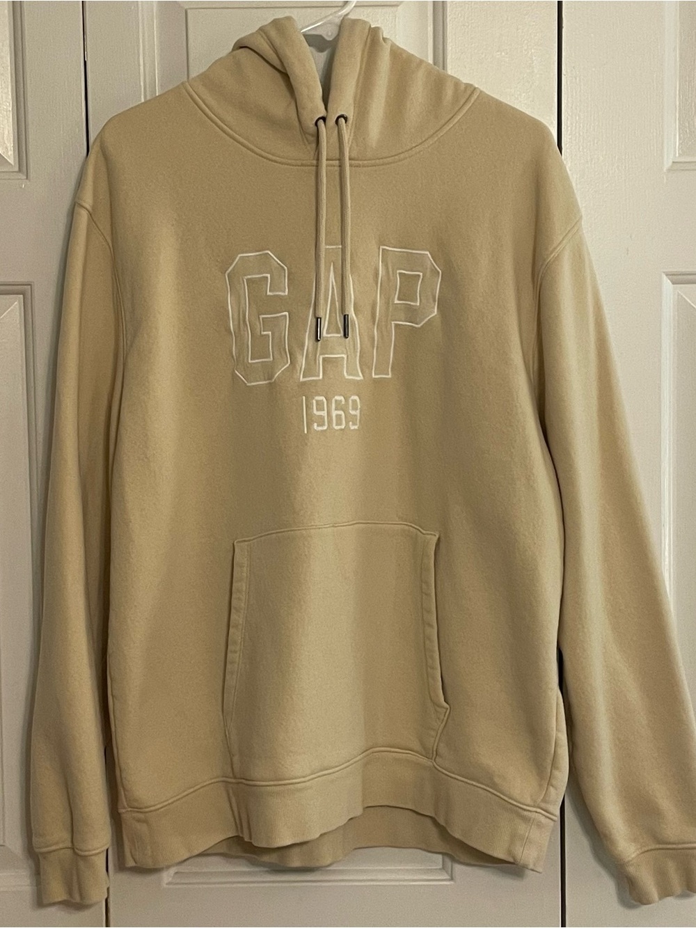 GAP Men’s Hoodie in Beige with White Logo